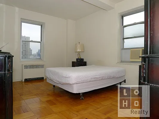 Sold by LoHo Realty | media 17