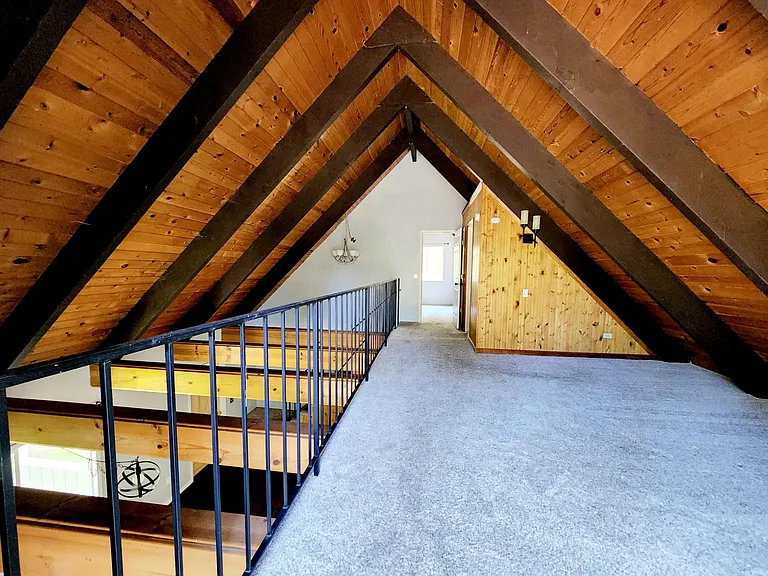 Loft and Vaulted Ceiling