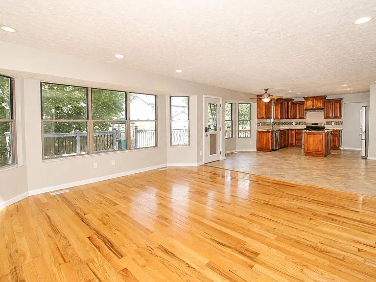 2515 Pressmen Dr — Photo 15