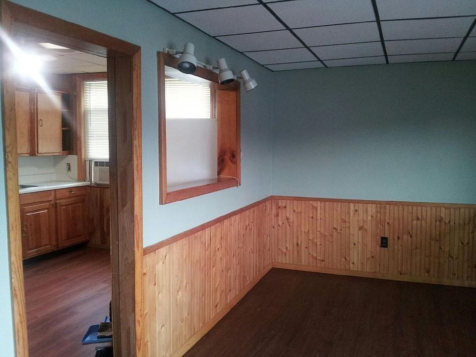 Living room/Dining area looking into kitchen.