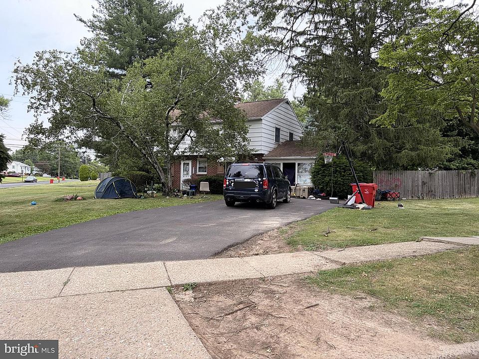 1st image of 229 Luff Ln