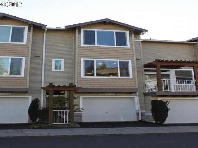 15250 SW Sparrow Loop photo 1