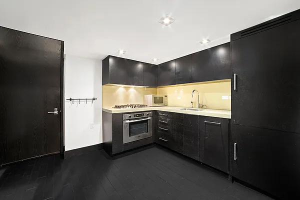 Rented by Corcoran | media 18