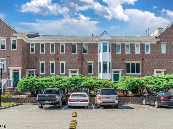 82C E Blackwell St #C, Dover Town, NJ 07801