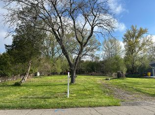 7806 Island Blvd, Grosse Ile, MI 48138