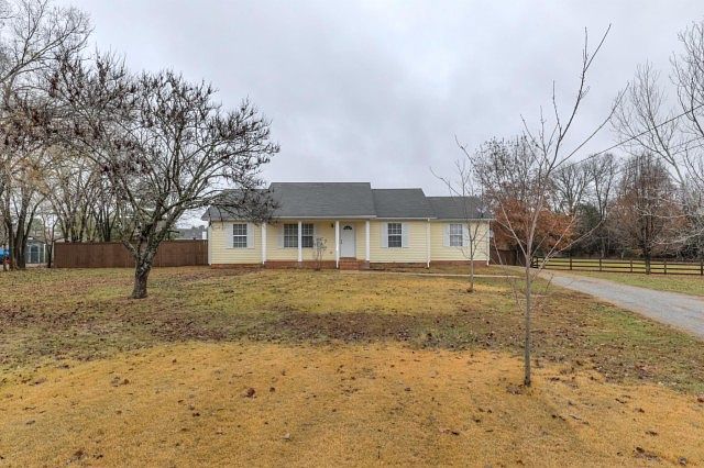 1st image of 115 Lodge Ct