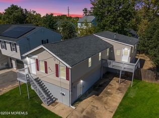 541 Cambridge Ave, Union Beach, NJ 07735