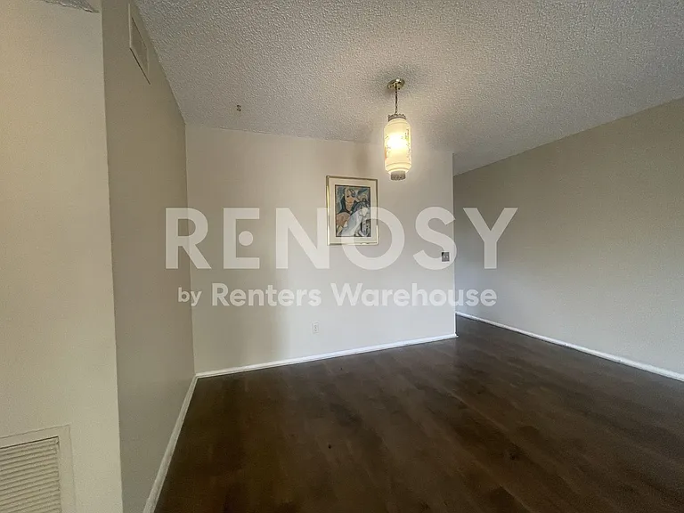 2402 Ecuadorian Way #28 — Photo 27