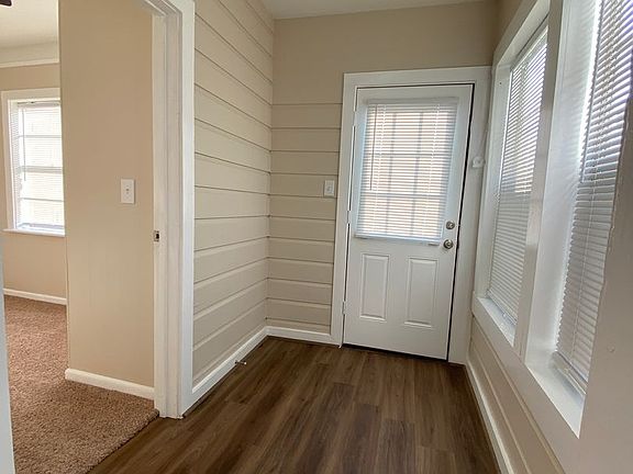 2nd image of 2215 Avenue I