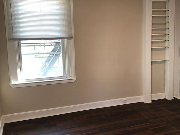 4th image of 1927 Hudson Ave APT 2