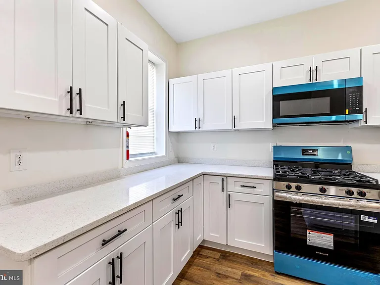 3324 Edmondson Ave — Photo 3