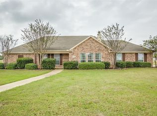 2000 Glenwood Dr, Joshua, TX 76058