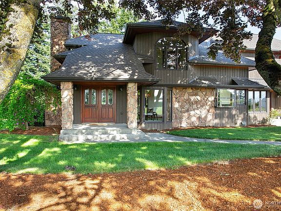 2nd image of 1133 E Pole Road