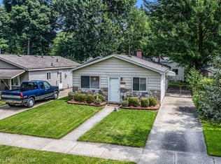 27828 Lenox Ave, Madison Heights, MI