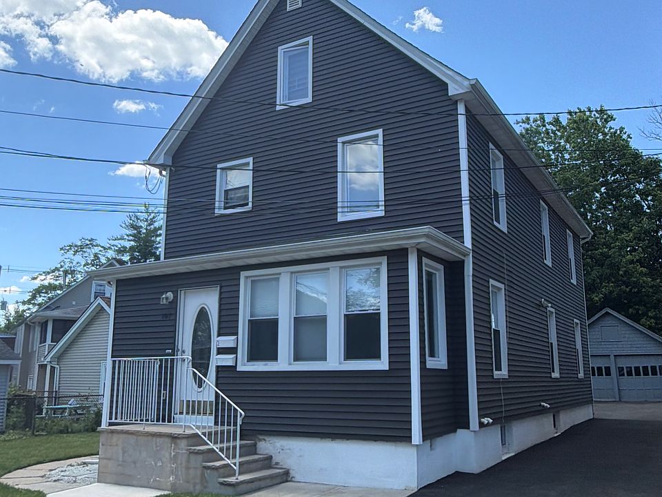 1st image of 107 Winslow Pl #2