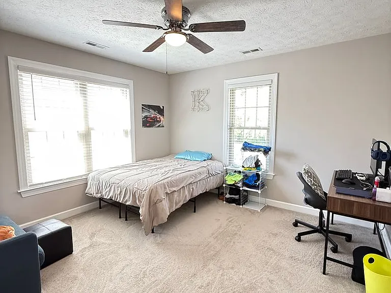 115 Sheldon Ct — Photo 20