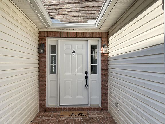 3rd image of 9983 Homewood Cir