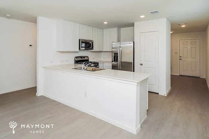 546 Layne Overlook — Photo 6