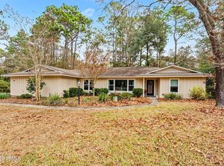 11 Egret Dr, Beaufort, SC 29907