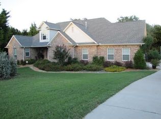 5604 Pleasant Ridge Dr, Dallas, TX 75236