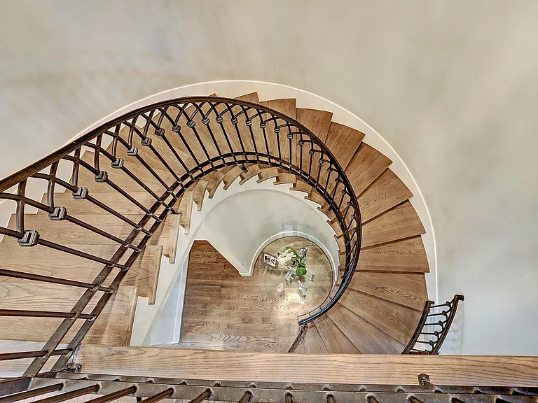 5655 Locke Ln — Photo 25