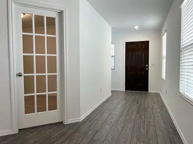 3 bed, 1563 sqft, $1,895 — Photo 2