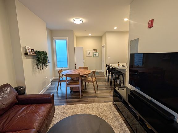 2nd image of 48 Saint Peter St Unit 6