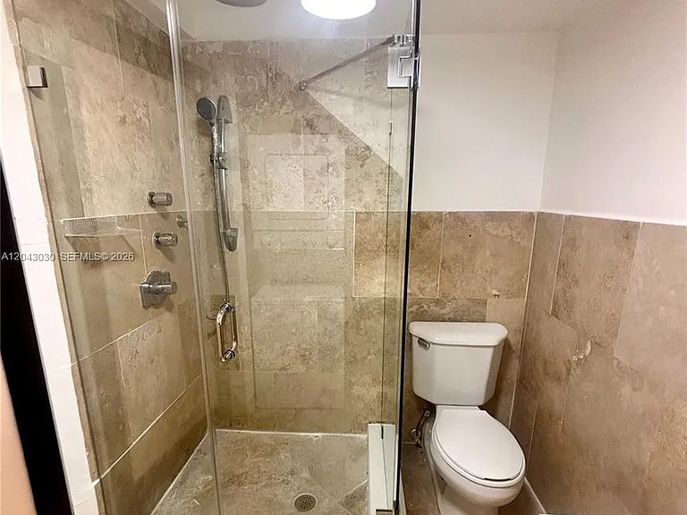 2666 Tigertail Ave #114 — Photo 7
