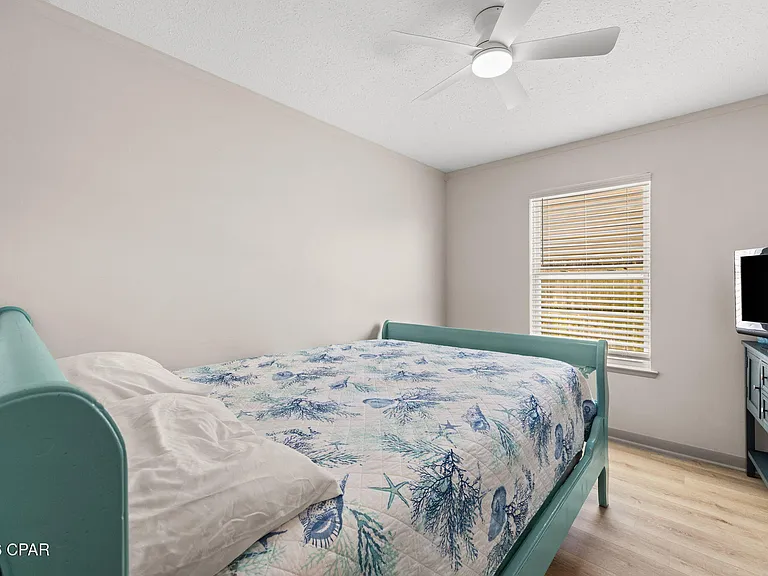 1824 Alabama Ave — Photo 18