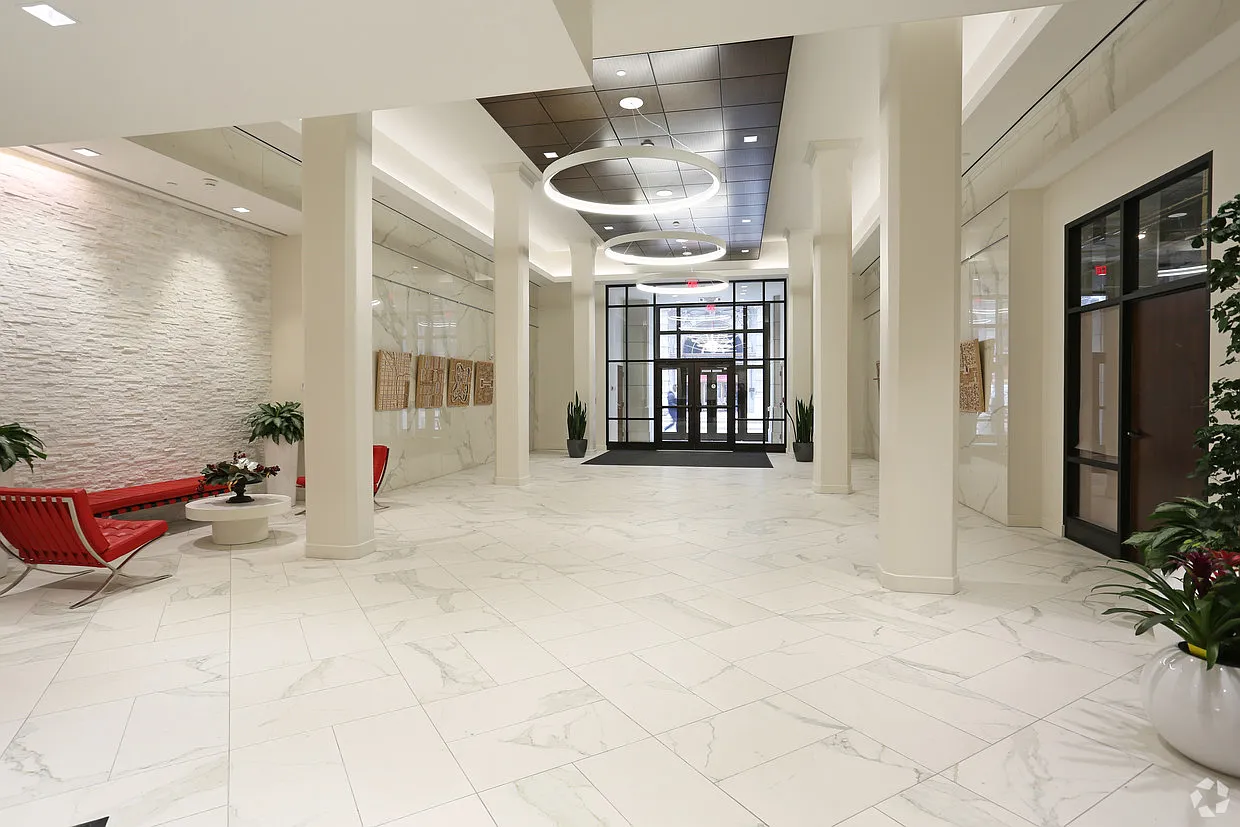 Cathedral Place — Photo 1