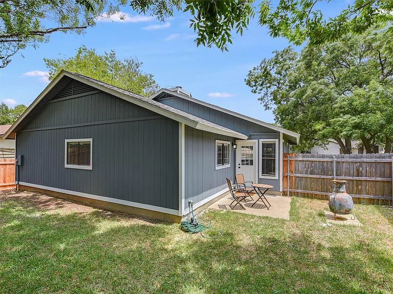12900 Campos Dr — Photo 18