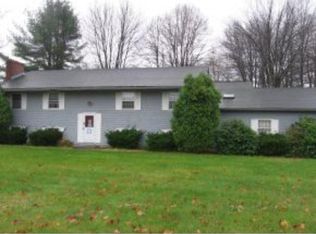 6 Appledor Rd, Bedford, NH 03110