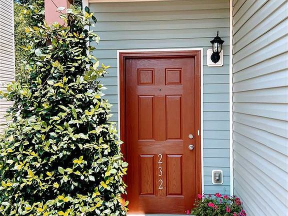 3rd image of 232 Dellwood Dr
