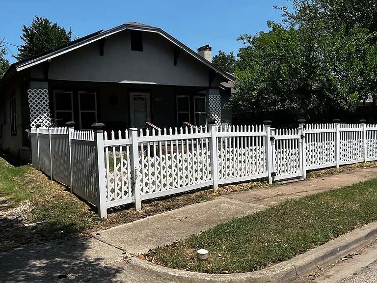 2821 Grim Ave — Photo 11