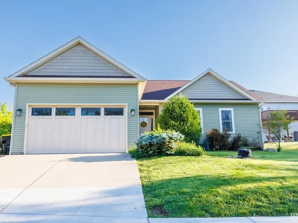 1264 W Hedge Apple Ln, Bloomington, IN 47404