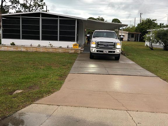 2nd image of 9117 Moss Dr
