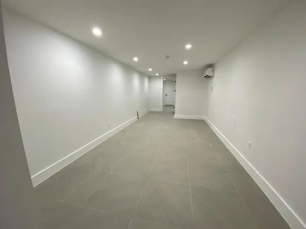 6 Saint Nichlas Avenue image 4 of 21