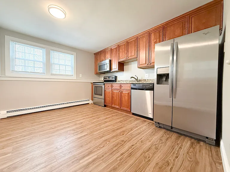 29 Stonehenge Rd #6 — Photo 6