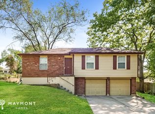 5400 NW Downing St, Blue Springs, MO 64015