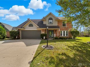 2574 Countryside Dr, Fairborn, OH 45324