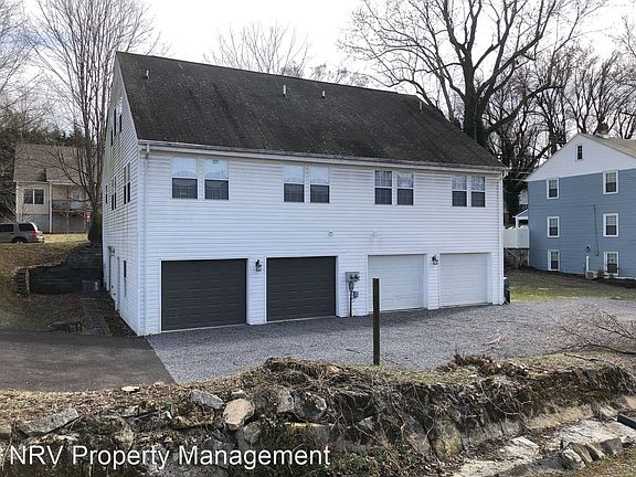 2nd image of 323 Graves Ave