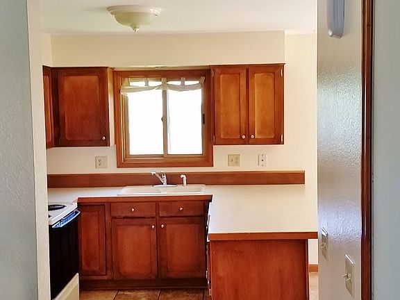 5th image of 132 47th Avenue Ct