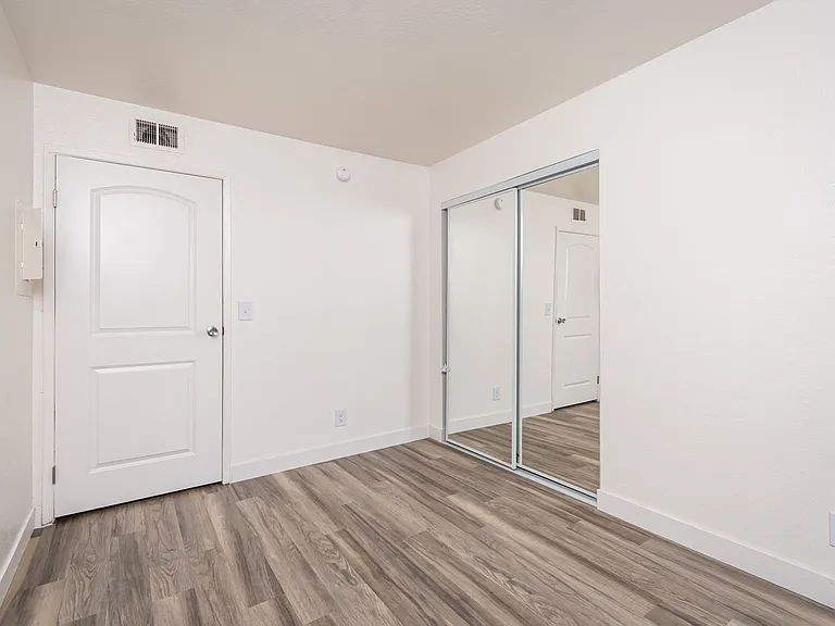 Liv 1621 Apartments — Photo 51