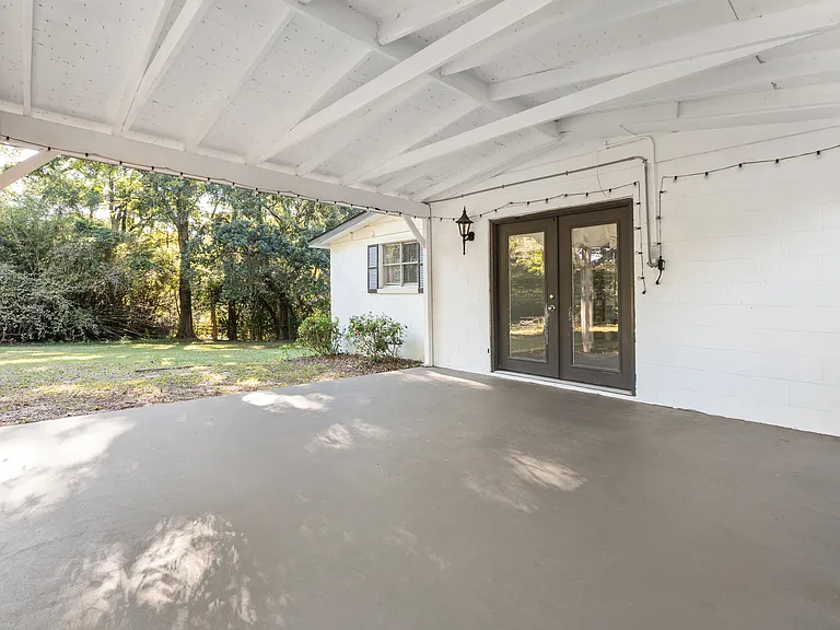 1005 Oakland Dr — Photo 16