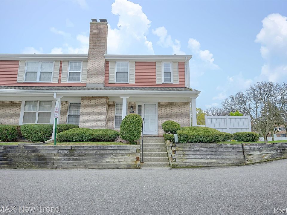 1st image of 20912 E Glen Haven Cir