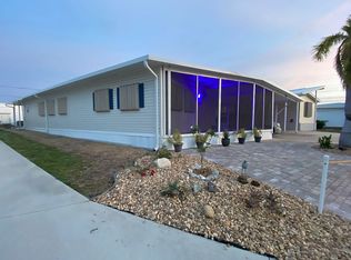 781 N Green Cir, Venice, FL 34285