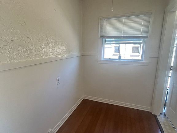 5th image of 183-187 Coronado St