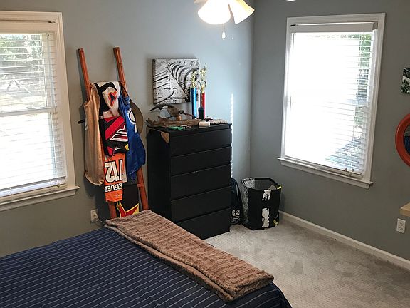 4th image of 203 Friar Tuck Ln