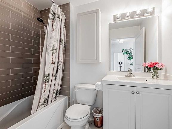 3rd image of 2240 Lake Shore Blvd W #312