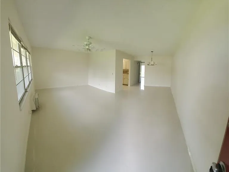 251 SW 134th Way #109M — Photo 4
